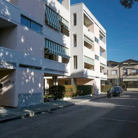 Condominio Girasoli Apartment *
